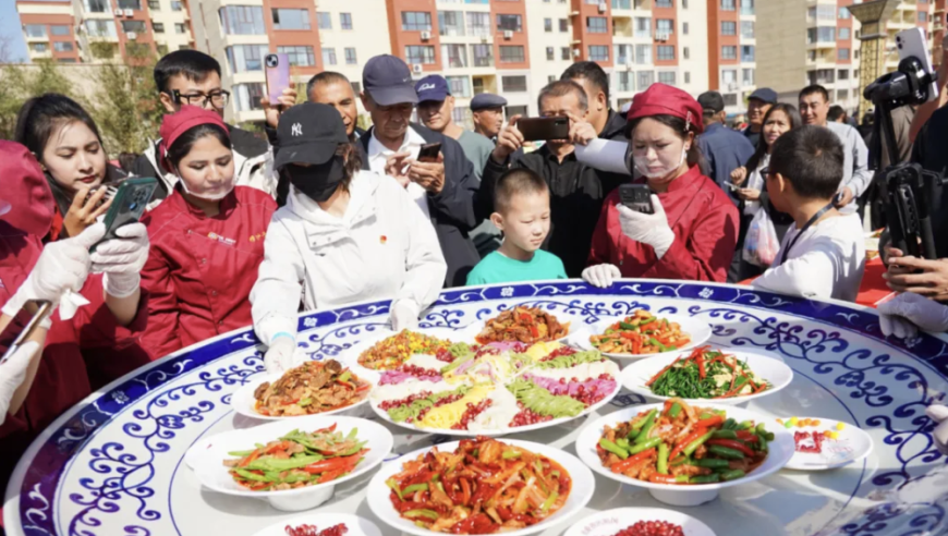 托克逊风味拌面，让你的味蕾铭记此行