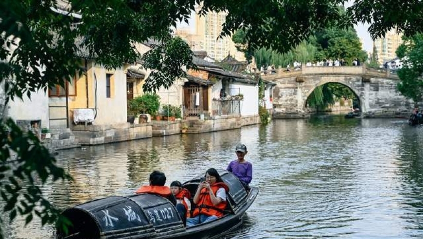 古老遗迹藏在古镇，绍兴‘立交桥’人迹罕至，免费景点不容错过！