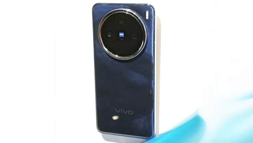 全新 vivo X200 系列震撼登场，小屏 mini 版硬刚苹果！AI 登岛，一键拖拽一网打尽各种功能