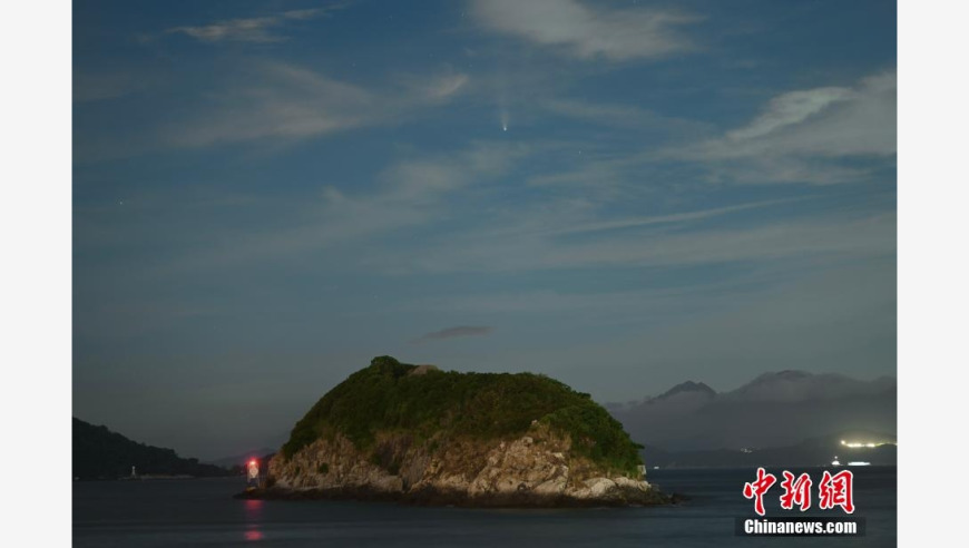 香港首个裸眼目睹紫色山脉与阿特拉斯彗星的壮丽景象