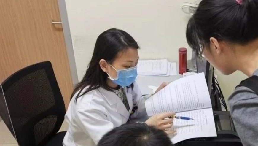 重新审视：「学困门诊」现状，排名、视力与学习成绩的关系再次引起热议

优化后的上海重现‘学困门诊’：视力因素如何影响学习成绩排名?