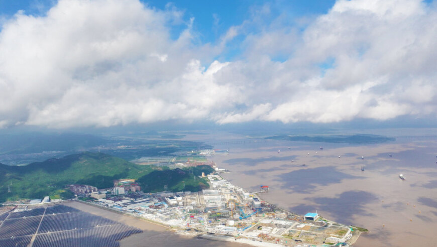 全球首个核电灯塔工厂震撼展示：有各式各样的机器人陪你探索碳探未知世界