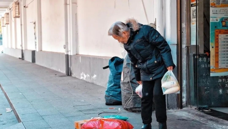 掌握三重智慧：让晚年生活更加美好——避免儿女索求的无价之宝