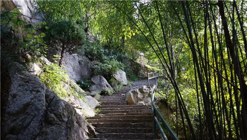 华山脚下的西安秦岭秘境：私藏美景的美丽古寺