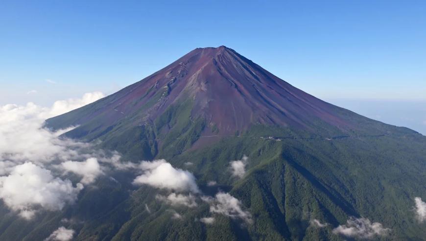 日本富士山最新气象报告：130年历史记录打破，全球气候变化引发关注

2023日本富士山天气最新消息：暖冬未到，130年纪录已被打破，全球气候问题值得深思