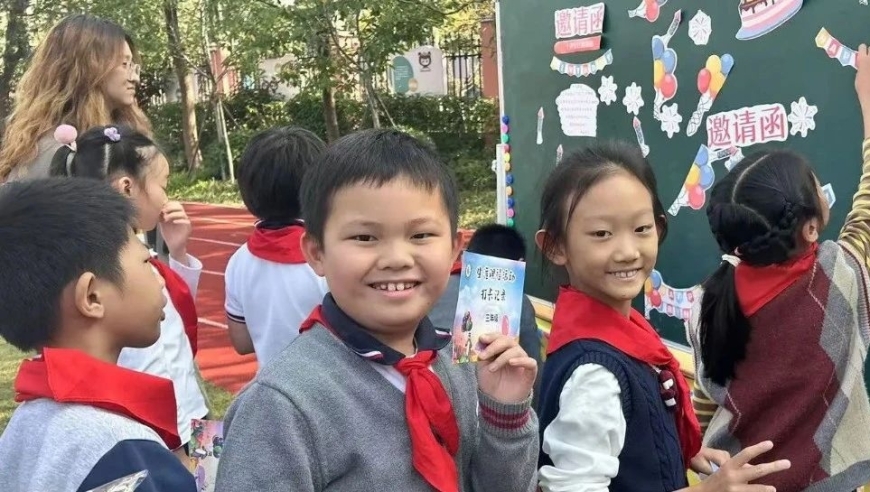 专业与生活的平衡：孩子们通过扮演角色学习网络素养的重要性