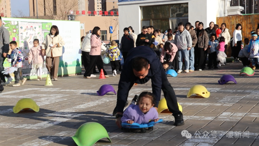 充满趣味的亲子互动活动：又萌又嗨，你的快乐我来守护