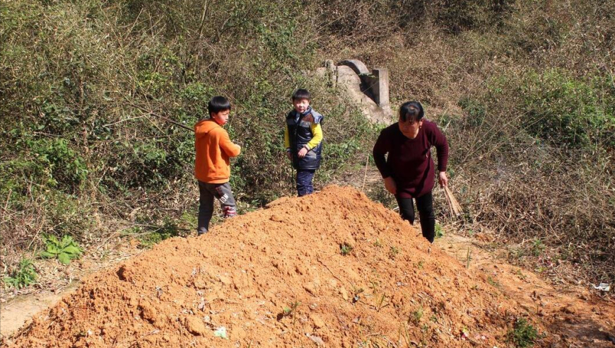 牢记‘坟土四不添’与传统上坟添土习俗的要点，助子孙福运永续成长