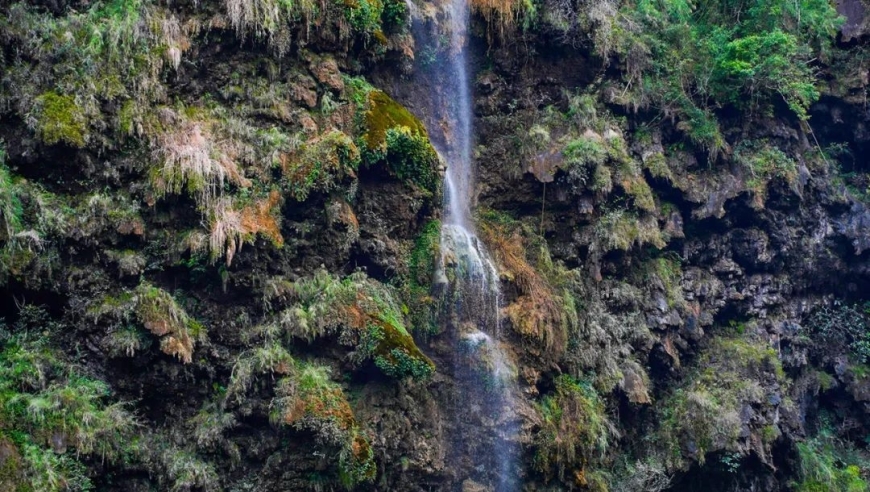 贵州独特绝景：上千瀑布景色壮美却全免费，让游客流连忘返！