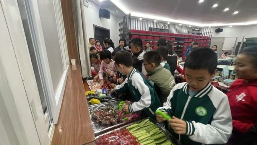 提高孩子的营养素养：学校开设家长夜校，挑选零食指导您如何正确选择