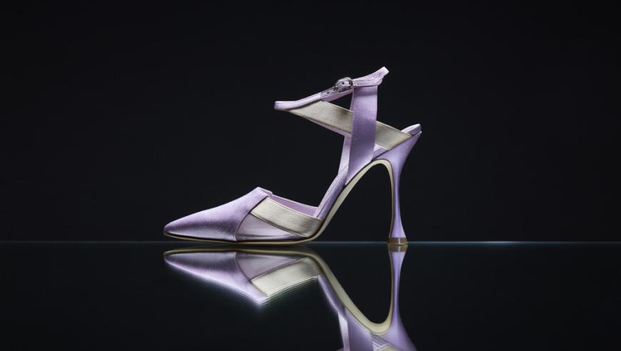 MANOLO BLAHNIK 2024冬季女士系列新品发布：时尚与实用的完美融合