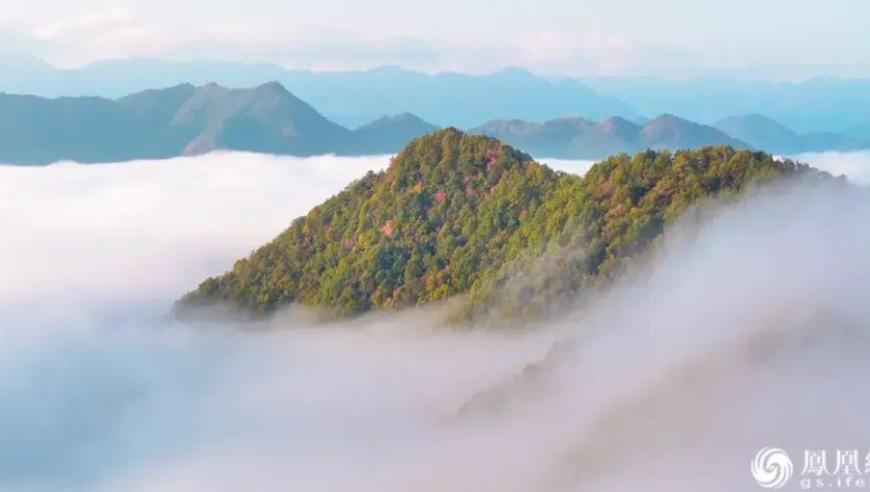 陇南：神奇的峡谷与古老的修行洞府——探寻传说中的神仙之地