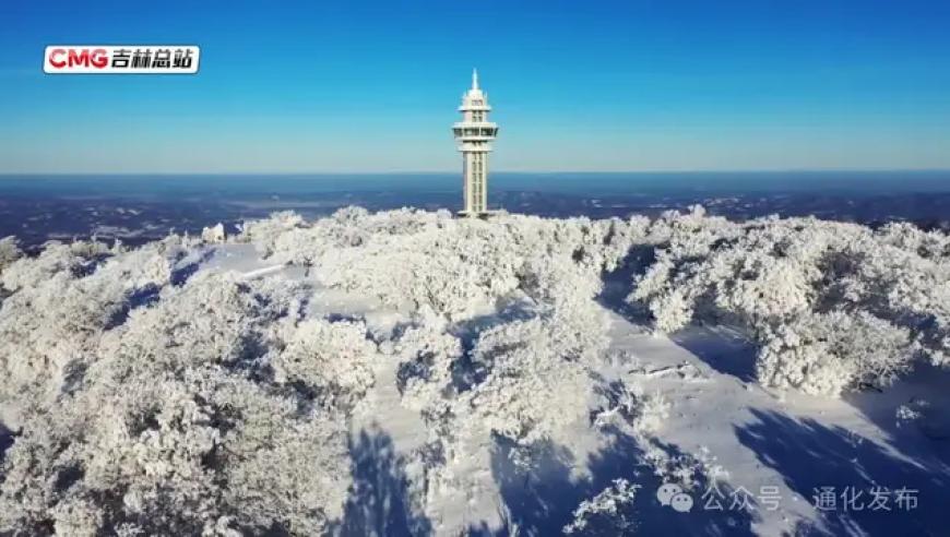 体验四季度魅力，尽在吉林辉南四方顶子：银松雪柳与珠装玉缀的美丽交织