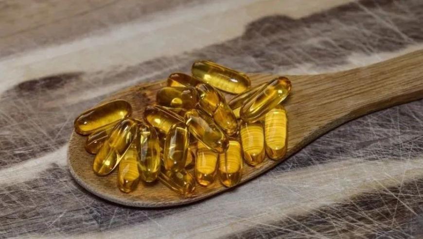 【科普营养】警告：过量补充鱼油有风险，Omega-3不是越多越好