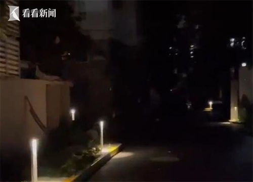 长沙入夜模式，网友感叹：路灯亮了，到底还是白天还是夜晚？