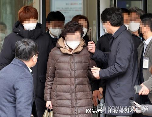 尹锡悦岳母被判刑入狱、假释被驳回：韩国总统府新闻