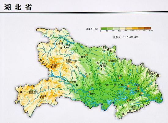 崭露头角的地级市，网络热度激增：[地区名]的快速发展势头令人瞩目!