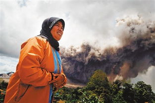 印尼火山爆发：居民被迫转移，引发巨大社会和经济影响

印尼火山喷发：危险的自然灾害给当地居民带来生活挑战