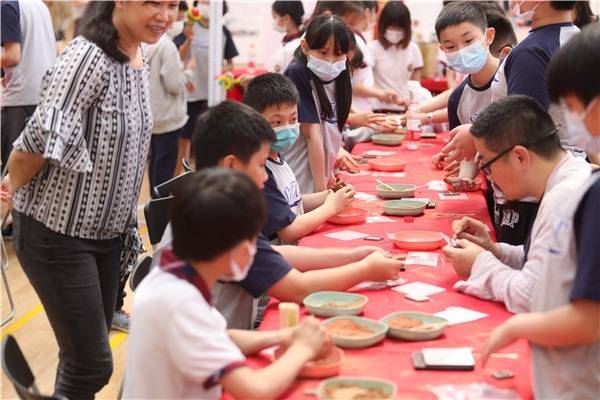 深度学习：非技术性解读，互联网世界的新探索