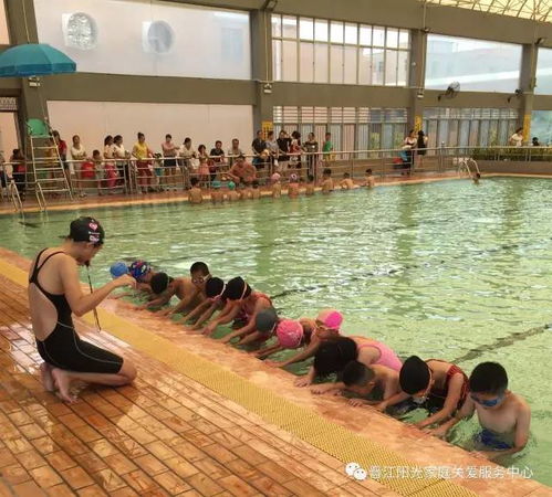 教训深刻：专业游泳教练在游泳馆内示范憋气训练中的惨剧