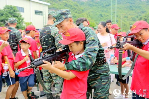 武警河池支队开展军营开放日活动，打造互动体验式学习新平台