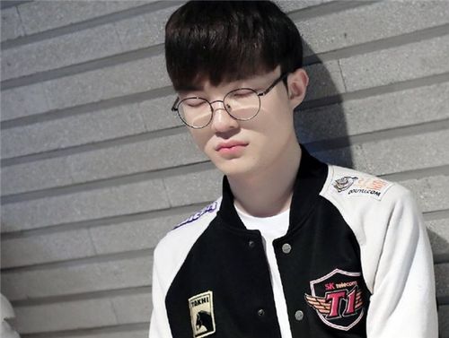 Faker·阿狸：挑战自我，用实力赢得的胜利