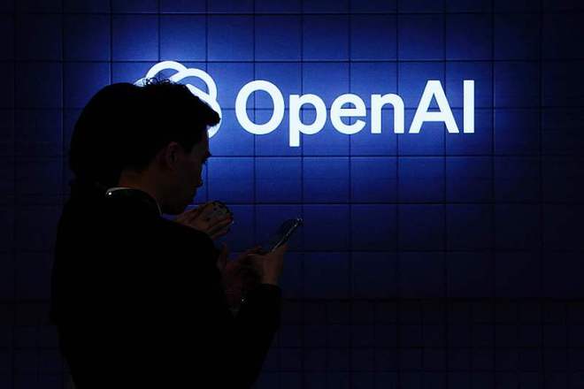 OpenAI在下周一上午10点发布新产品信息，敬请关注！