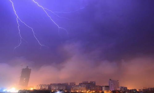 东北雷暴大风暴雨，关注超寒天气中心！