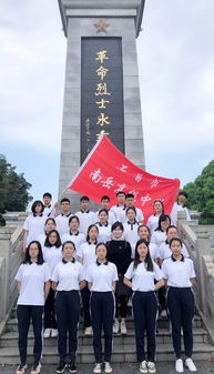 台湾退役将领帅化民回江西奉新祭祖：尊师重道，敬仰先烈