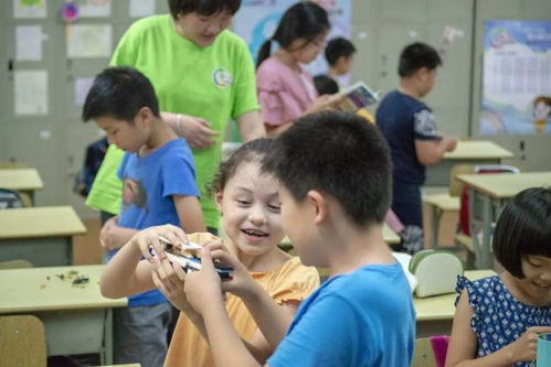 学习抗震减灾：孩子们唱出歌声，快乐玩游戏，把握防震减灾知识