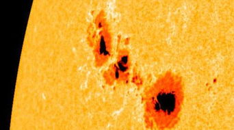 太阳耀斑最新爆发：强度强耀斑事件引领新周期开始