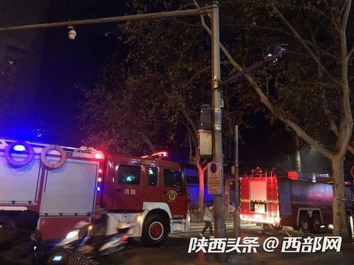 广州十三行火灾扑灭，9人获救，1人失踪情况不明