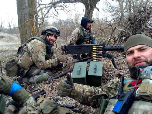 乌克兰哈尔科夫战线危急！美西方援助加速，呼吁立即支付给钱、给枪和给炮