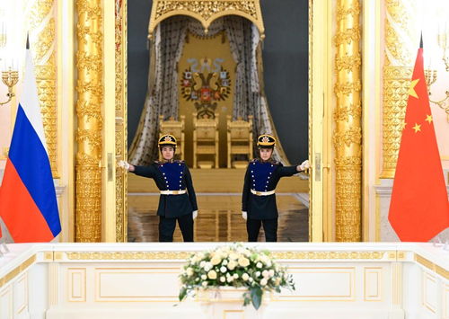 习近平主席对第八届中俄博览会致祝贺信，推动构建新型国际关系，共建共享繁荣世界