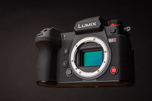 松下S9：轻薄全能旗舰松下Lumix S9发布：全画幅传感器与多彩机身的极致选择，松下紧凑级数码相机发布！