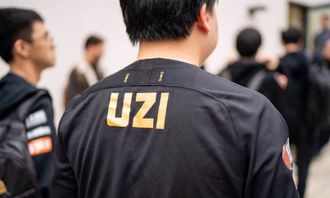 Uzi老头杯打破防，中野辅再次爆发被喷：其他队长早开骂，冠军宝座陷入危机