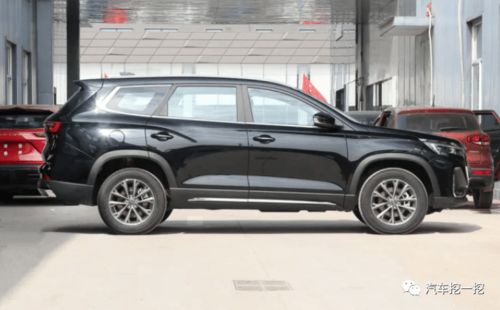 驾驶全程无忧：11万中型7座SUV，终身质保

对于懂得车汉兰达和途观L的用户来说，“不懂车汉兰达，半懂车途观L”可能显得有些尴尬。不过，真正懂车的人不会因为它的不足而感到沮丧，反而会从中发现它的优点。这篇文章将带你了解一款性价比极高的11万中型7座SUV——丰田汉兰达和大众途观L。

丰田汉兰达是一款可靠的车型，凭借其优秀的动力性能、稳定的质量以及宽敞的空间赢得了广大消费者的喜爱。而大众途观L则以其良好的操控性、稳定的行驶性能和宽敞的内部空间受到了广泛的好评。

在这个价格范围内，丰田汉兰达和大众途观L都是不错的选择。虽然它们的设计可能会有一些相似之处，但是每款车都有其独特的魅力和优点。如果你是一位驾驶员，那么你一定不会错过这两款车的机会。

总的来说，“不懂车汉兰达，半懂车途观L”并不能完全代表这两款车，真正的懂车者一定会从其中找到自己喜欢的那一款。所以，无论你是哪位驾驶者，都可以考虑购买丰田汉兰达或大众途观L，享受驾驶的乐趣。