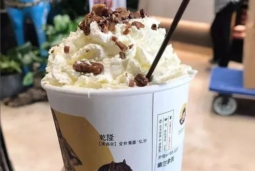 咸鱼逆袭：奶茶品牌《茶颜悦色》如何成为时尚界的新宠？