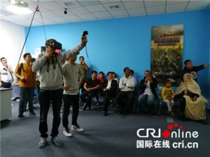 科技与人文并重，社区举办科普展，让孩子近距离接触科学的魅力——‘油’小见大，揭秘一滴油的奇妙之旅