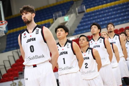 日方高层三天内将进行三次中日对话，并且日防长明确针对关键问题提出要求。董军迅速回应，给出有力反驳。