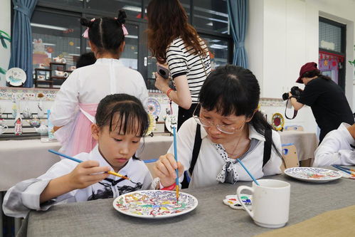 华南师范大学附属小学的‘小手牵大手’家长开放日活动