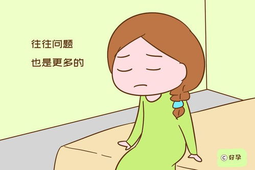 怀孕39周孕妇喜得双胞胎，产科医生警告：过重对母子都有危险