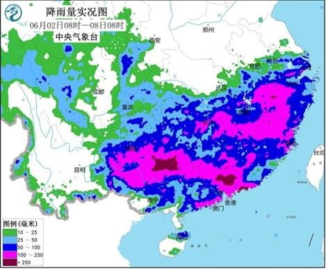 在不同的天气状况下，南北方各有特色下的连续降雨现象

雨势的变化，南北方的极端降雨模式展现无遗