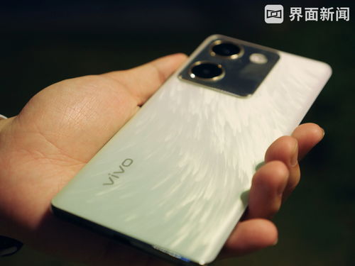 双曲面轻薄大电池：vivo Y200 使用体验出色