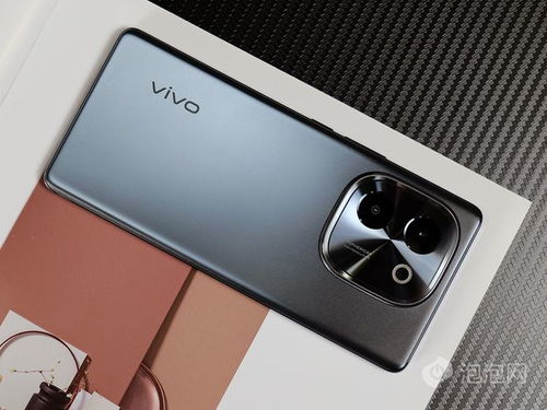 双曲面轻薄大电池：vivo Y200 使用体验出色