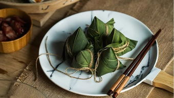 端午节前后，请务必确保粽子的烹饪温度达到100摄氏度，避免食品中毒