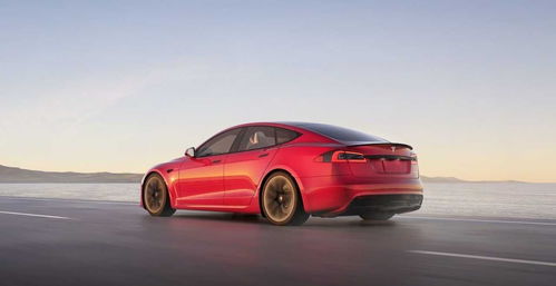 特斯拉Model S Plaid即将在今日推出，并面向有限的外部客户开放。Musk透露，FSD 12.4.1版本已做好准备，期待能让您享受到更高级的驾驶体验。