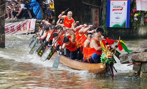 广东水上F1比赛惊爆现场：有人通宵抢座狂欢