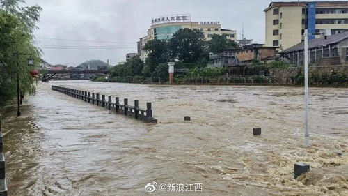 缅甸克伦邦突发洪水，妙瓦底市水位上升至警戒线，已连续三日无法解脱围城困境