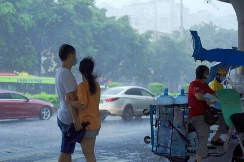 连日大雨导致东莞医院病例呈双位数增长：成人需注意防范手足口病

遭受连日大雨影响，东莞医院病例呈现显著增长！成人手足口病防控不可忽视